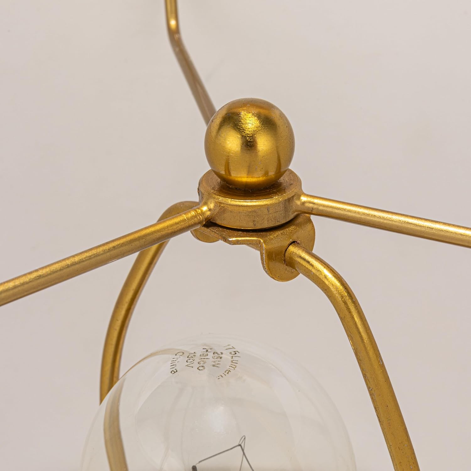 Creative Co-Op Tropical Metal Base Table Lamp with Pineapple Detail and Shade, White and Gold