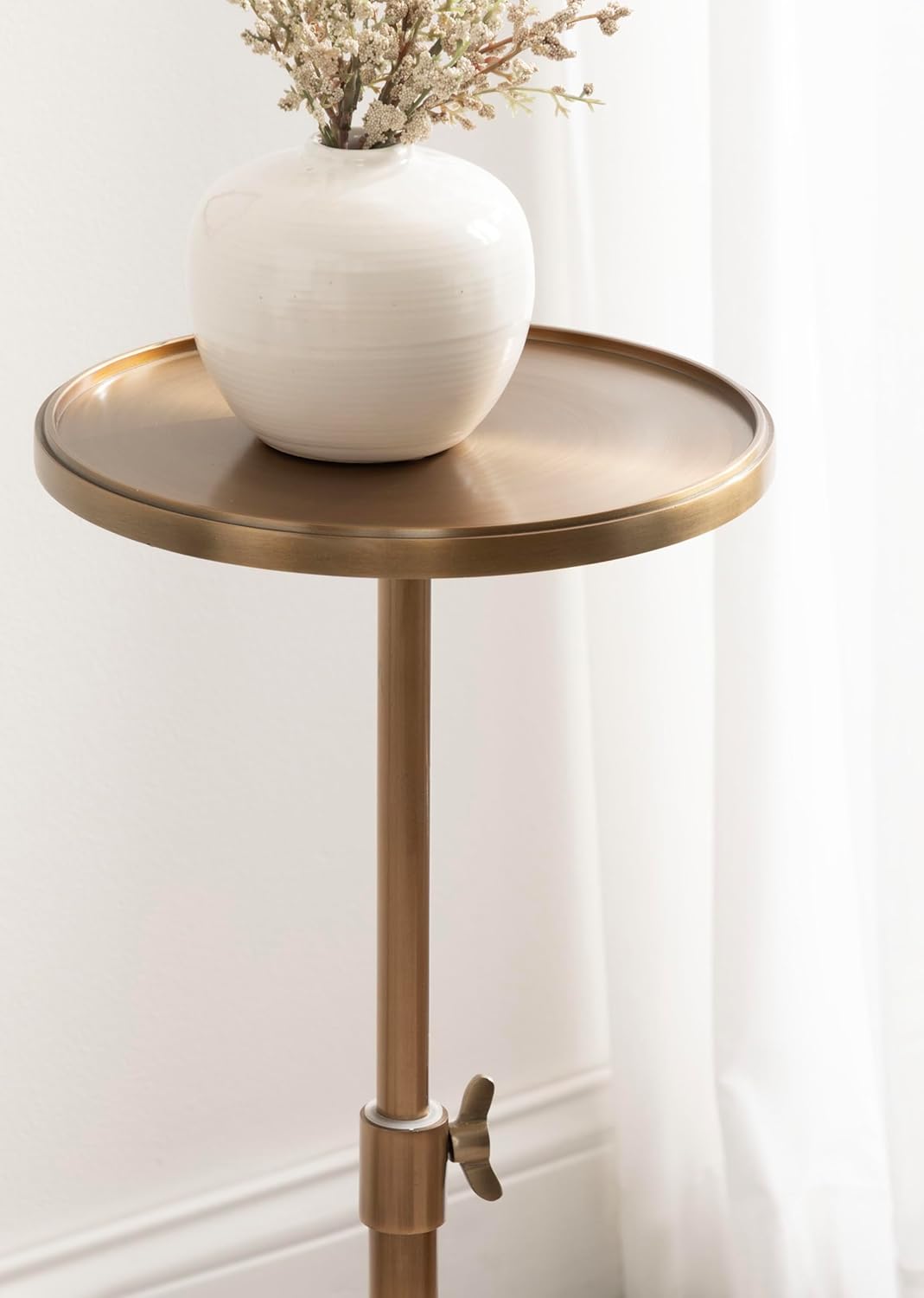 Kate and Laurel Engles Traditional Adjustable-Height Pedestal Drink Table, 10 x 10 x 30, Polished Brass, Vintage Round Living Room Pedestal Table for Indoor Plant Stand with Protective Tabletop Lip