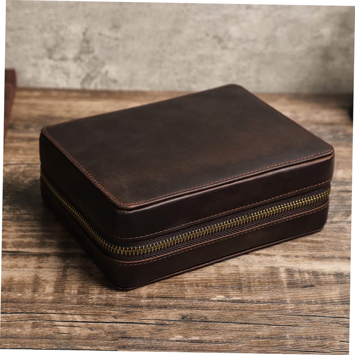 LIFKOME Caja de Relojes de Viaje 4 Ranuras en Cuero Café para Hombre | Cierre Cremallera, Dos Compartimentos Laterales, Diseño Delgado y Formato Portátil