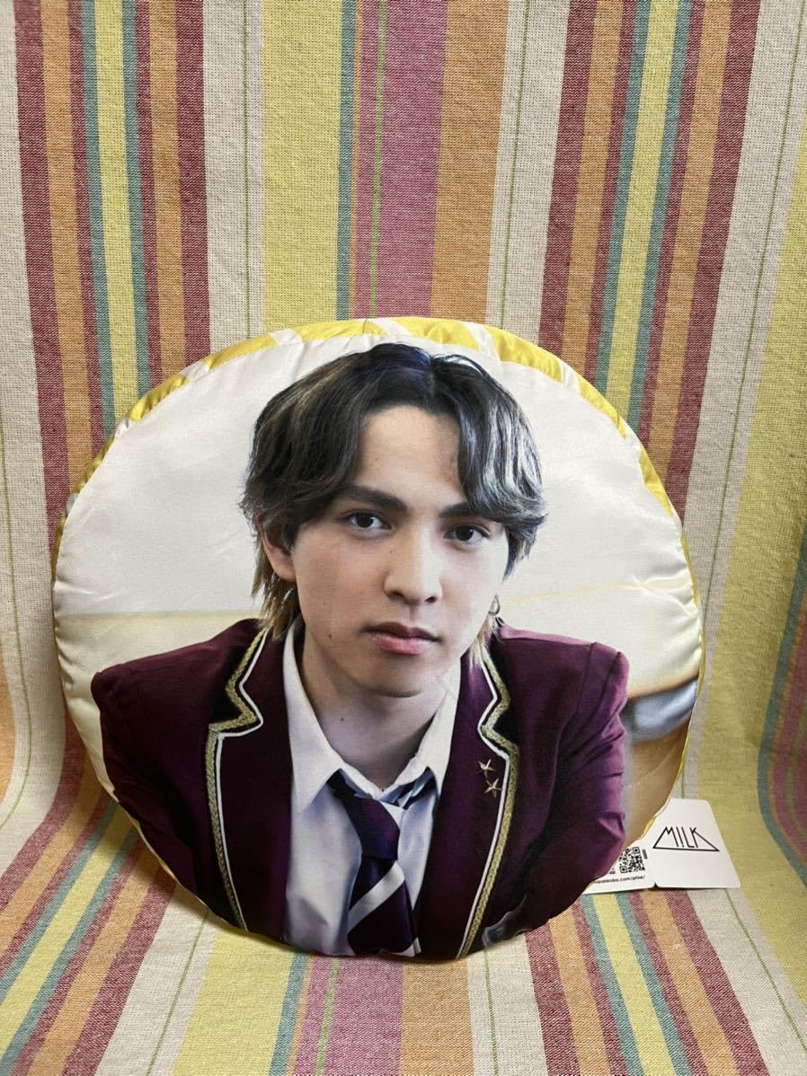 M!LK M!LK 吉田仁人 抱き枕 吉田仁人 抱き枕 商品詳細