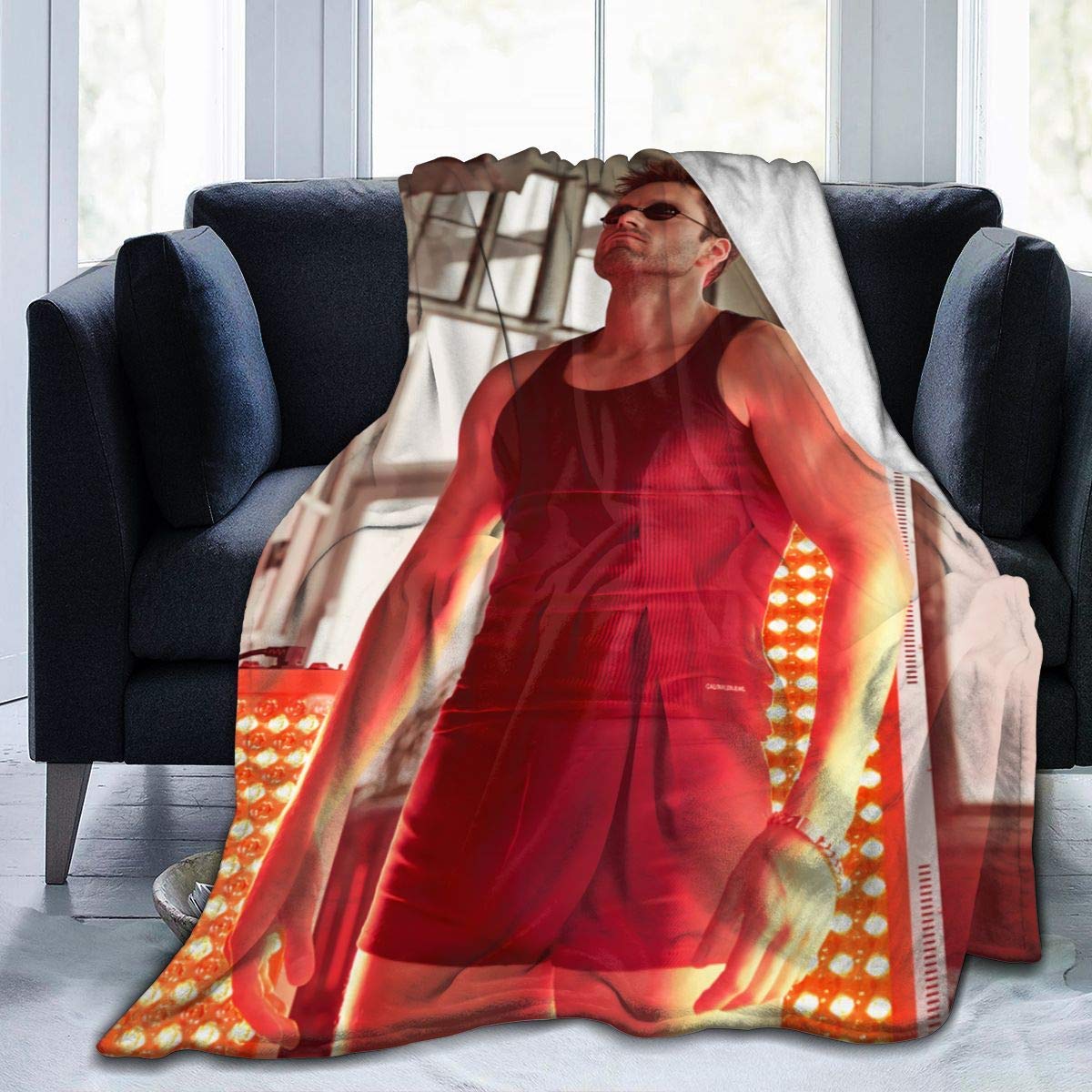 Yuantaicuifeng Sebastian Stan Blanket Microfibre Throw Flannel Blanket  Super Soft Warm Fuzzy Cosy Lightweight Blanket for Bed Couch Sofa Car Throw  60 x 50 Inches : Amazon.de: Home u0026 Kitchen