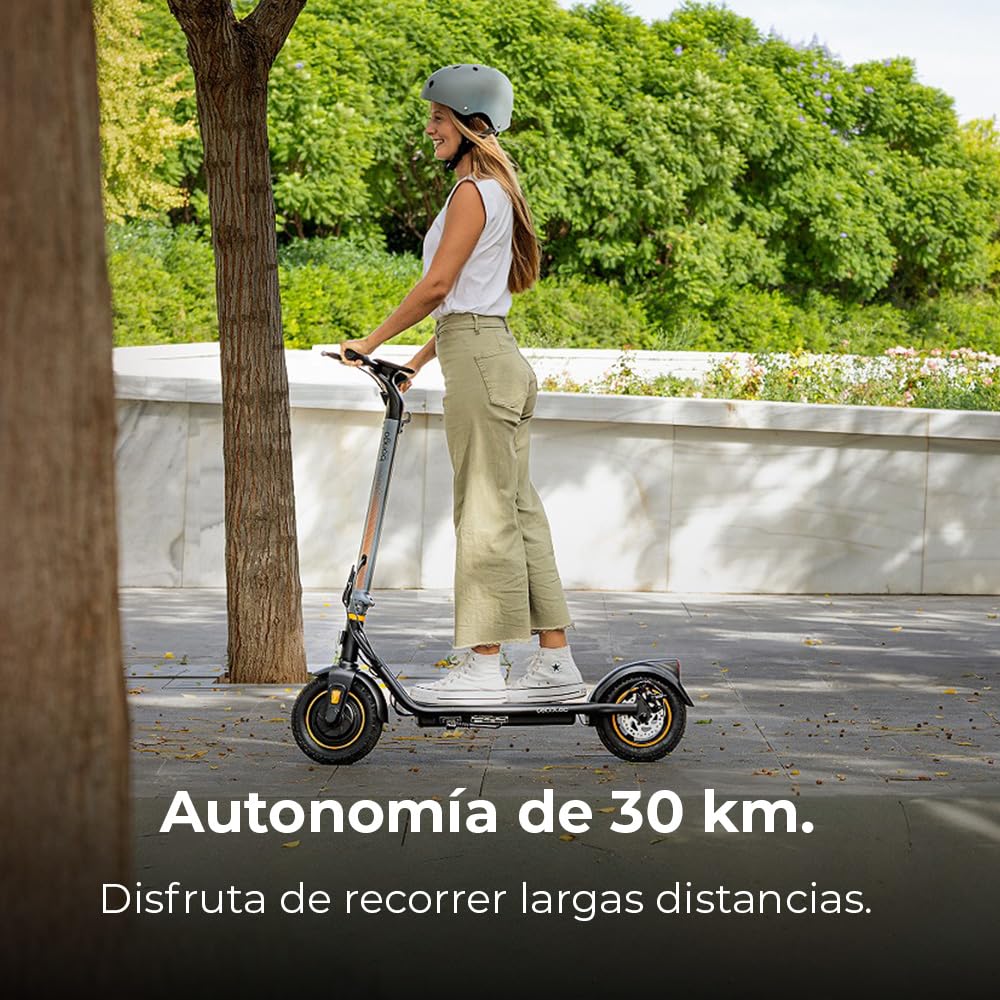 Cecotec Patinete Eléctrico Homologado con App y Acople para Teléfono Bongo D30 XL Connected. Potencia Máxima de 700W, Autonomía de hasta 30km, Neumáticos de 10", Supera Pendientes, Doble Suspensión