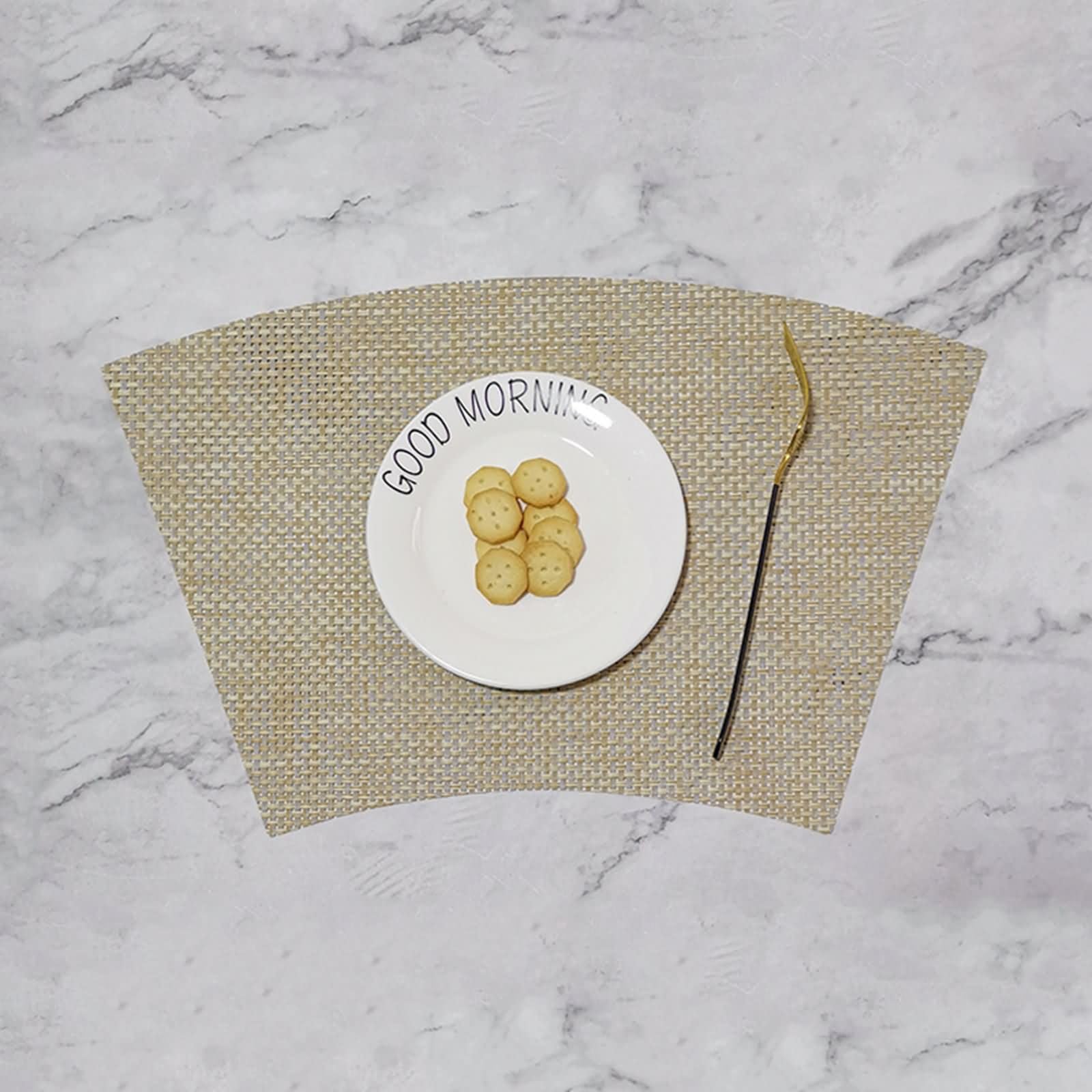 Decoraciones de Mantel Individual de 8 Piezas, 29 x 43 CM 70% Vinilo+30% Poliéster Salvamanteles Individuales Mesa Beige Amarillo, Color Sólido con Abanico