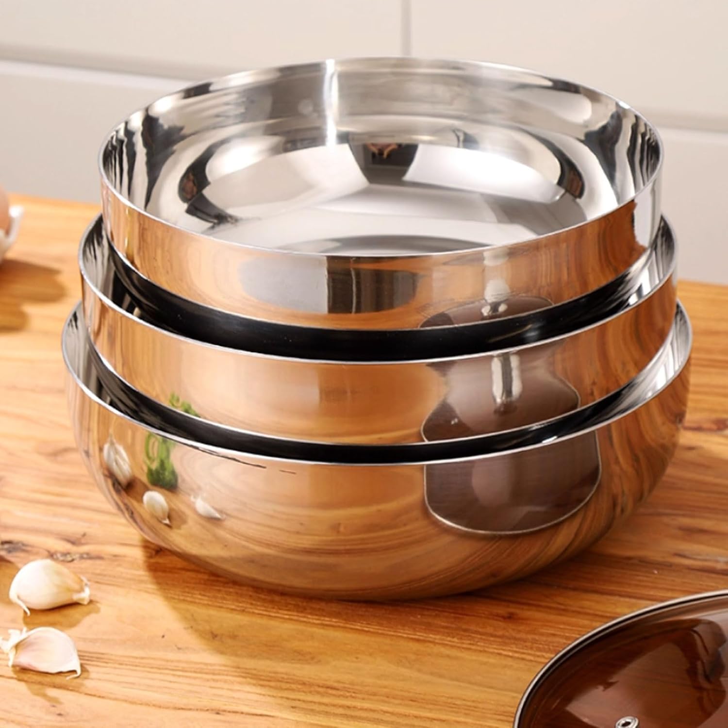 Stackable Stainless Steel Mixing Bowl With Lid Deepened And Thickened Home Kitchen Beat The Eggs Kneading Salad Mixing Bowl multipurpose(S)