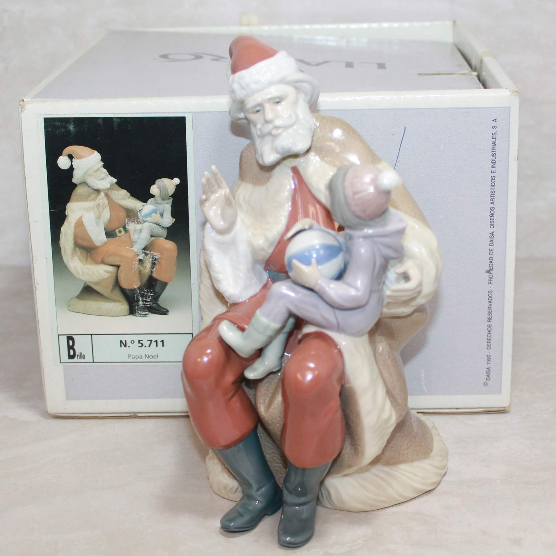 Amazon.com: LLADRÓ Figurine: 5711 A Christmas Wish : Home & Kitchen