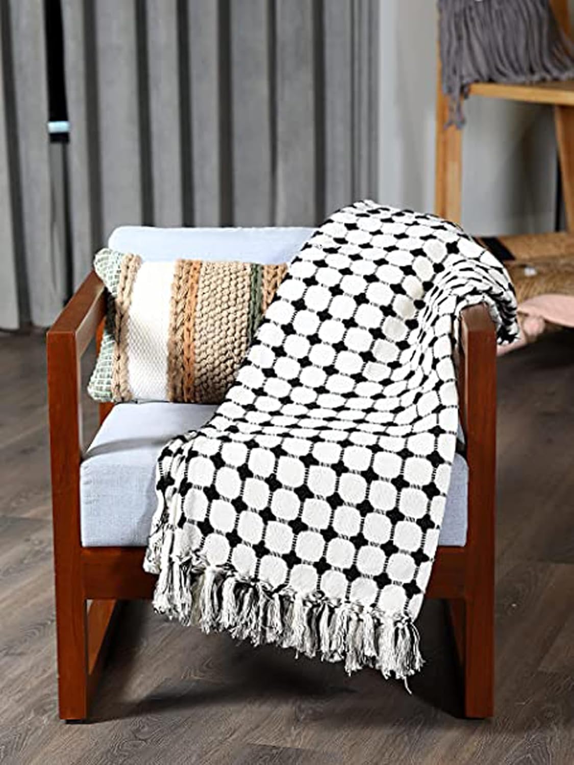 SASHAA Striped Soft Throw Blanket for All-Season Comfort - Boho Decorative Blanket for Couch, Sofa, Bed & Chair - 80x60 inches