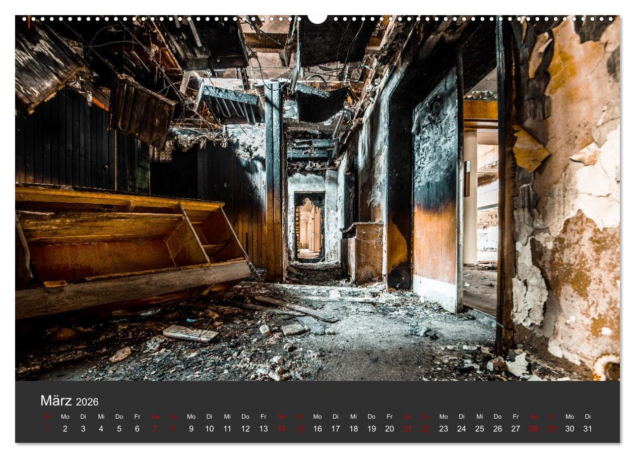 Verlassene Orte - Ein Lost Places Kalender (Wandkalender 2026 DIN A2 quer), CALVENDO Monatskalender: Lost Places Fotografien in verschiedenen verlassenen Gebäuden (CALVENDO Kunst)
