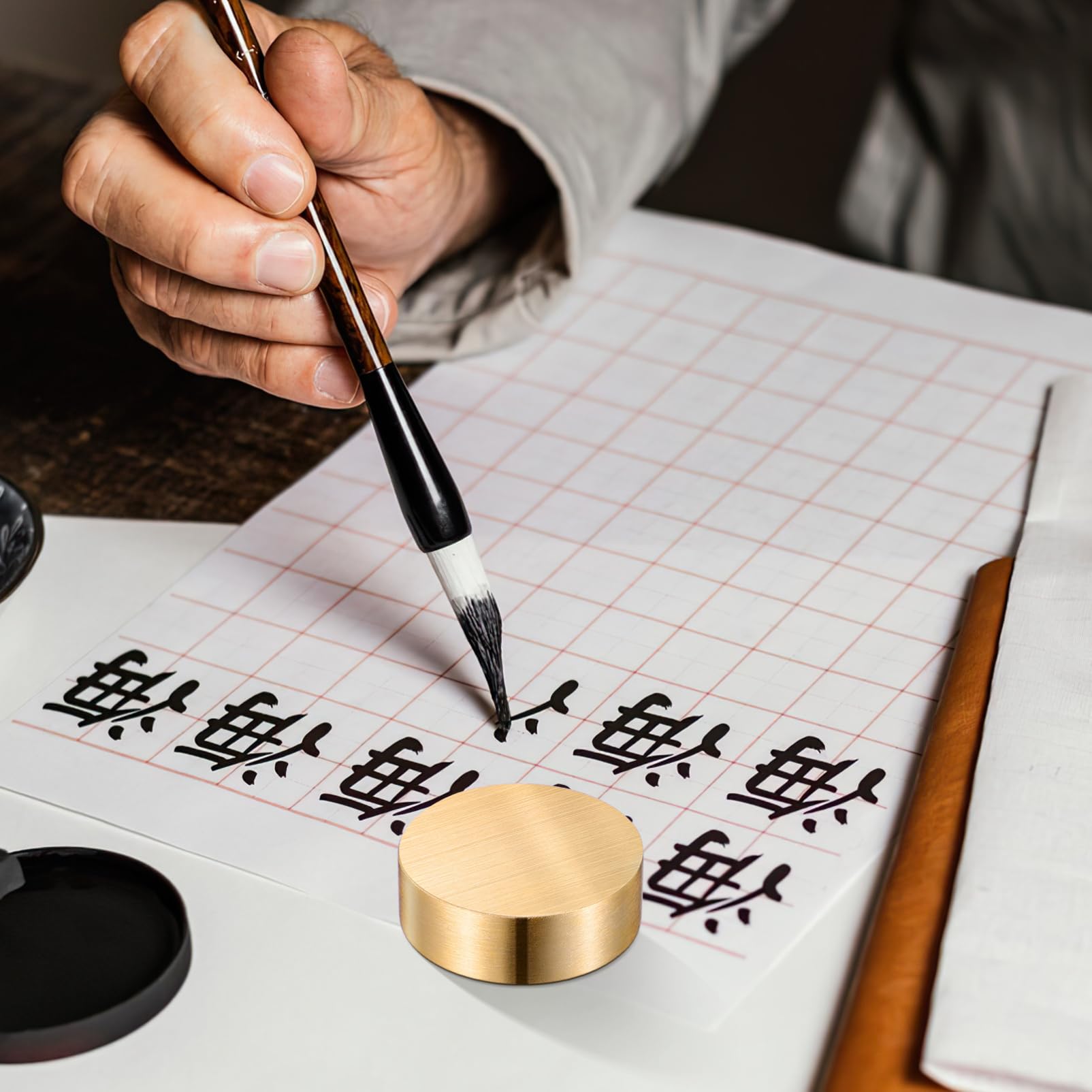 Ipetboom Fermacarte In Ottone Con Calligrafia Cinese 1 57 Pollici 3 Pezzi Fermacarte Rotondi Con Pittura Cinese Fermacarte Artistici Che Tengono La Carta Piatti Da Scrivania Per Casa E
