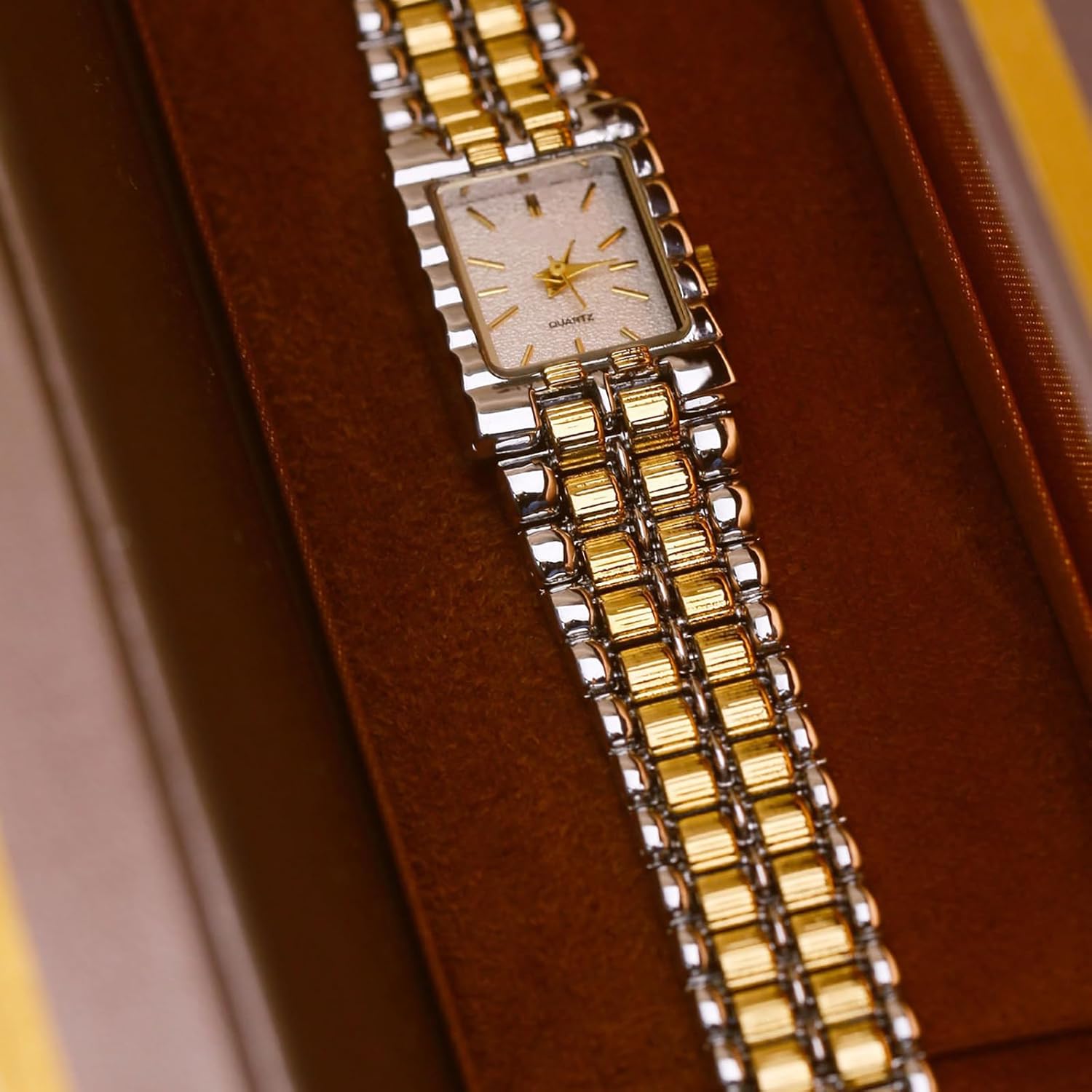 BESTKANG Gold Watches for Women with Small Vintage Bracelet Vintage Fashion Womens Watch Ladies Quartz Wrist Watches Steel Band,Water Resistant - Image 3