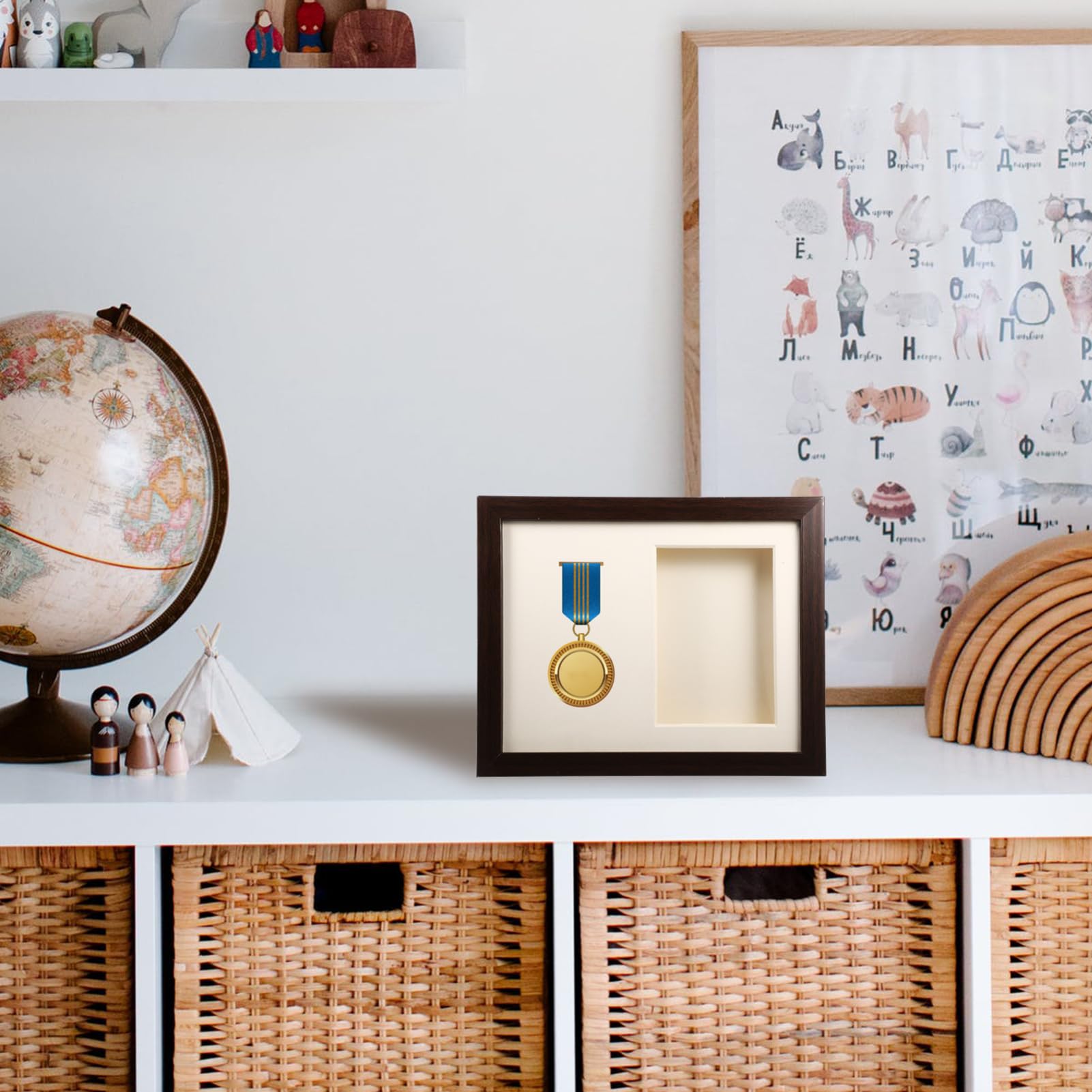 Portafotos de Madera para Medallas Soporte Resistente y Diseño Creativo para Exhibir en Sala o Comedor Forma Simple y Elegante