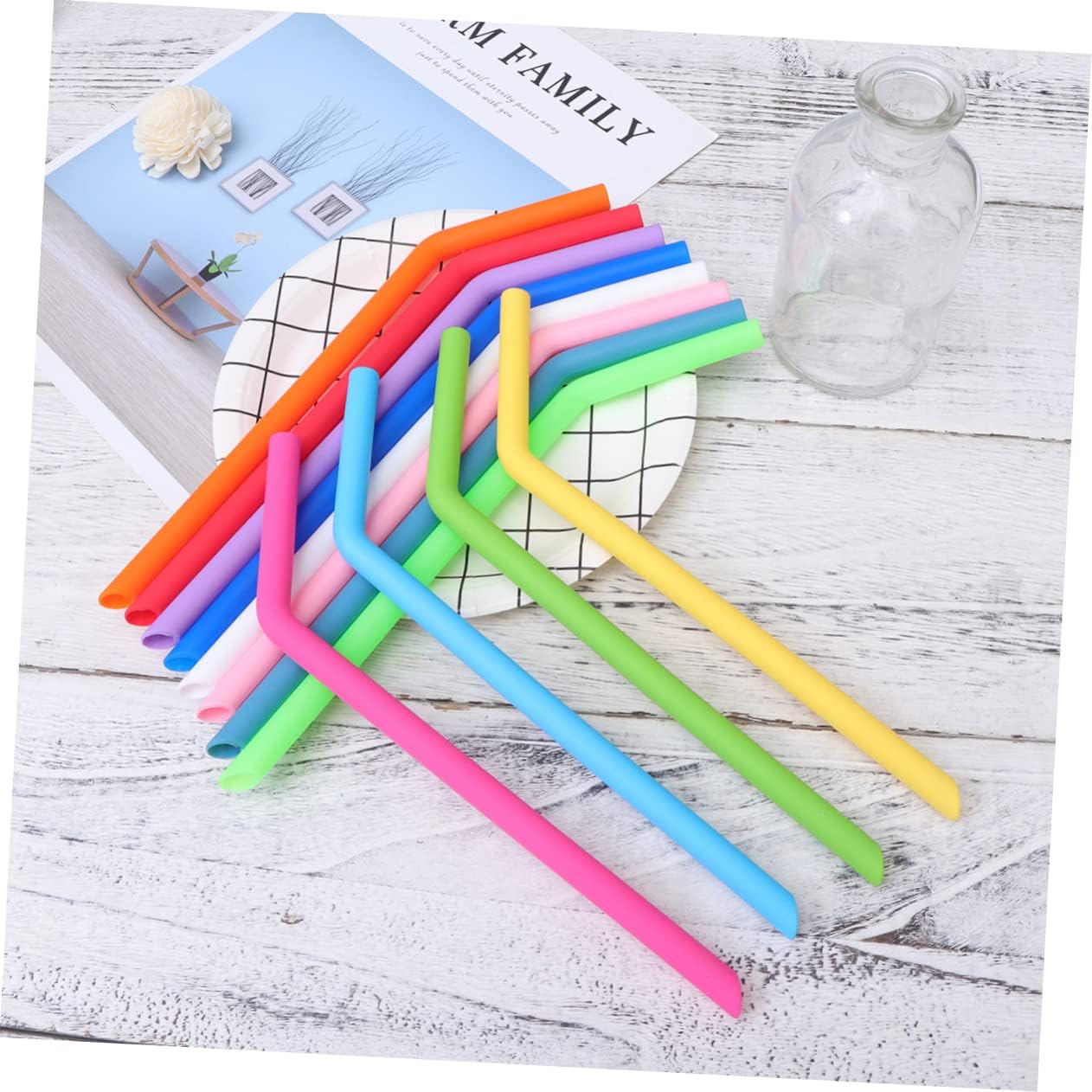 18PCS Colorful Silicone Drinking Straws Foldable and Reusable Straws for Smoothies and Bubble Tea Suitable for Ages