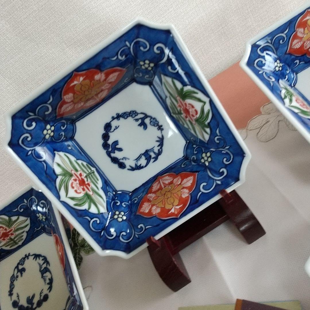 源右衛門古伊万里風唐草 角切型鉢 五個組 源右衛門古伊万里風唐草 角切型鉢 五個組