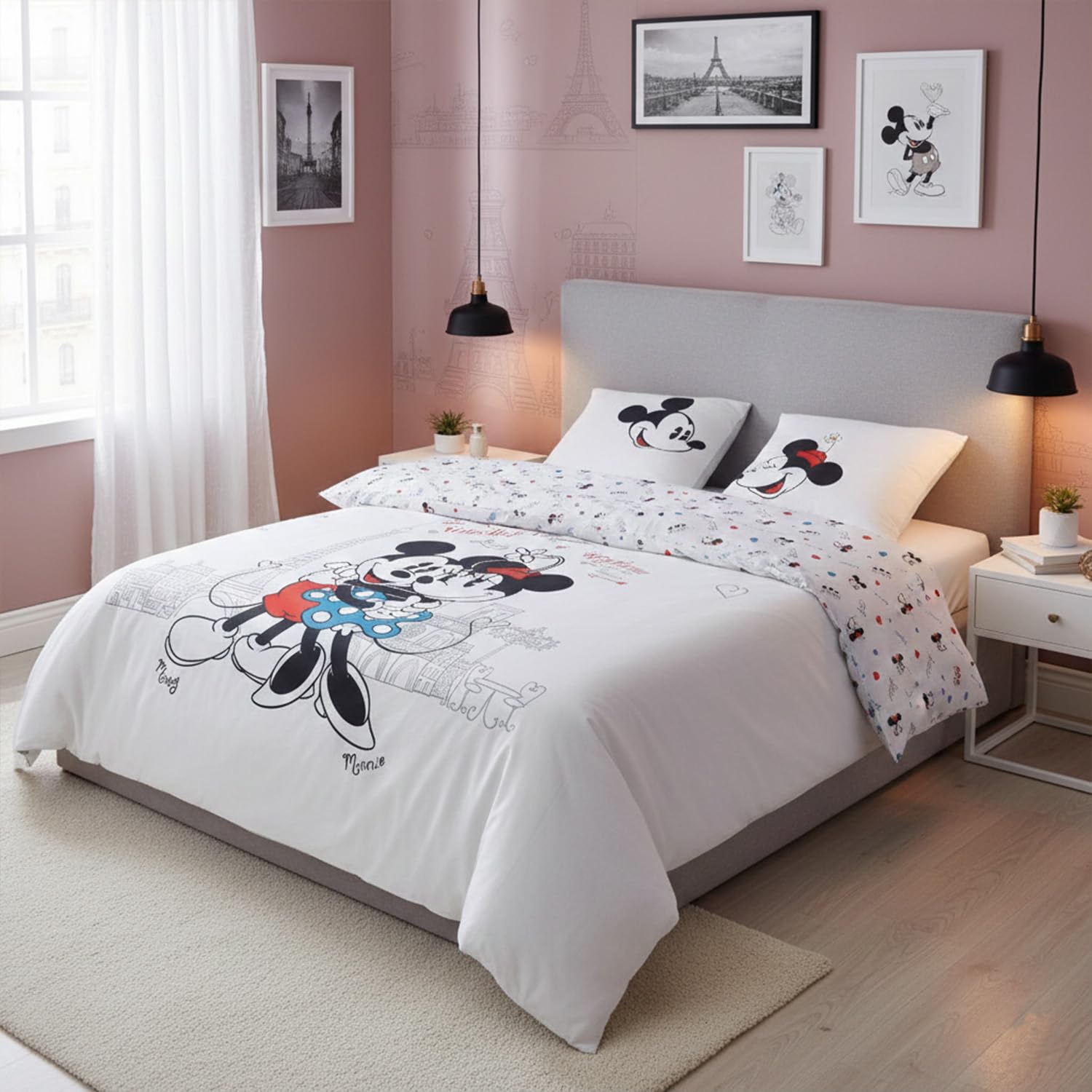 Disney - Housse de Couette Mickey et Minnie Paris Love - 220x240 cm + 2 taies d'oreiller 63x63 cm - 100% Coton - Ecru
