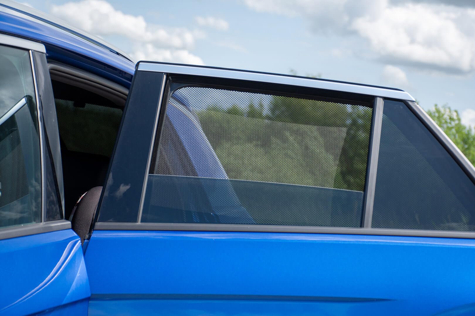 Satz Car Shades (Hintertüren) kompatibel mit Volkswagen T-Roc 2017- (2-teilig), Schwarz