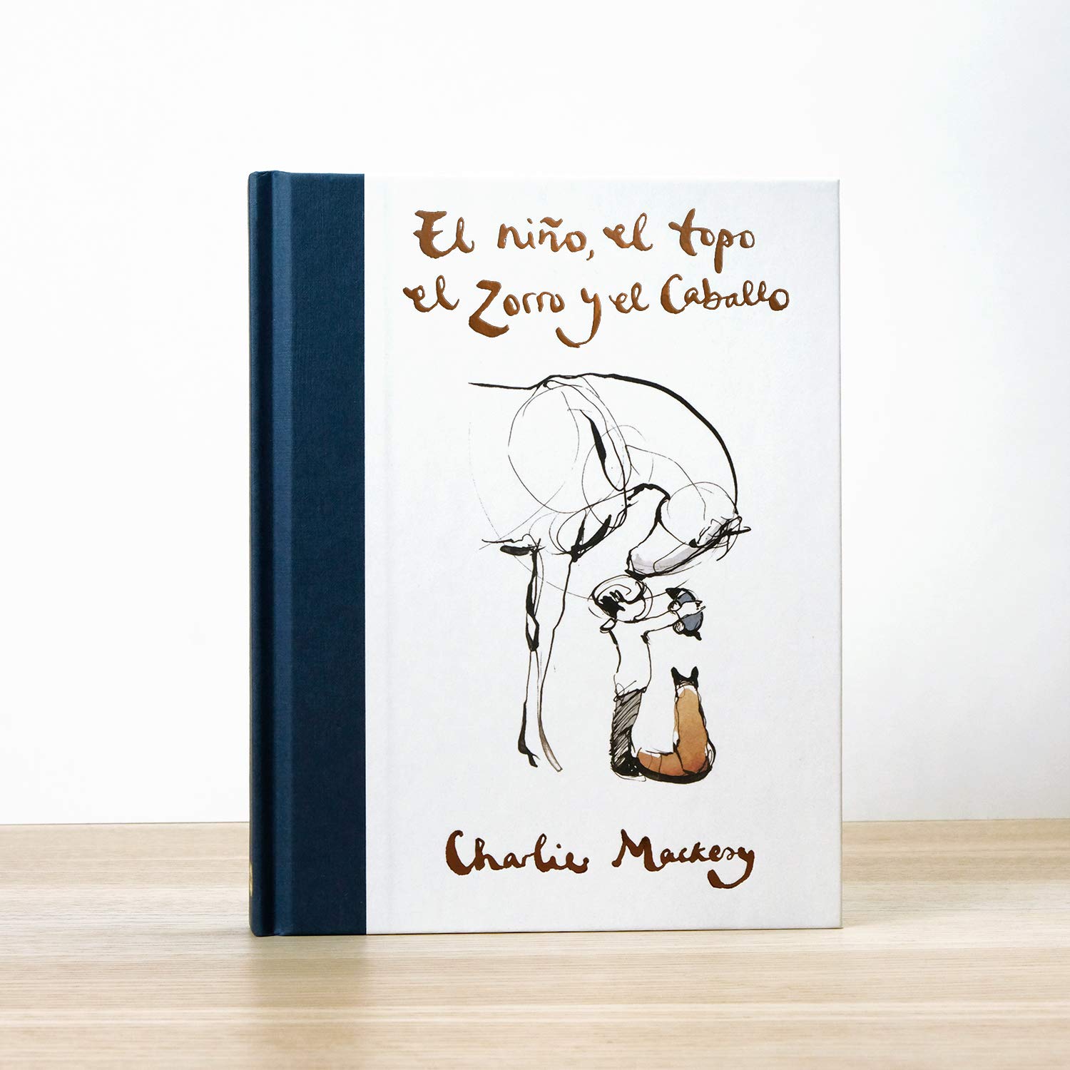 El nino, el topo, el zorro y el caballo / The Boy, the Mole, the Fox and the Horse (Spanish Edition) - Image 2