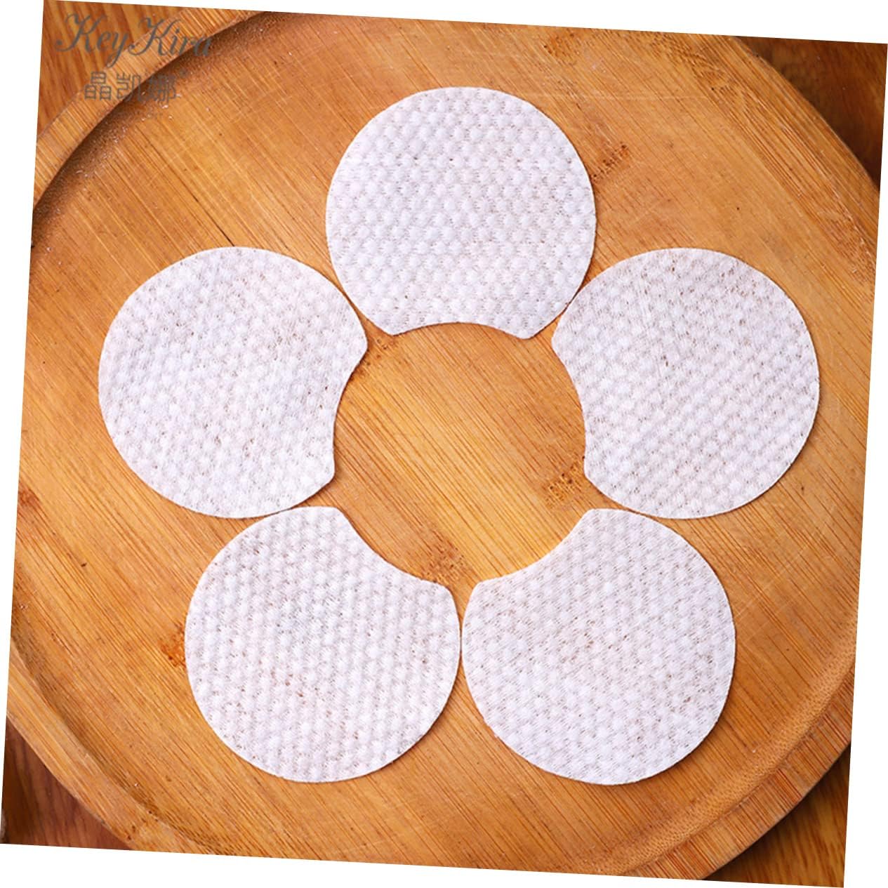 MERRYHAPY 900Pcs Disposable Makeup Pads Thick Cosmetic Cleaning Pads for Face Eyes and Lips Soft Non Woven Makeup Cleaning for Effortless Removal