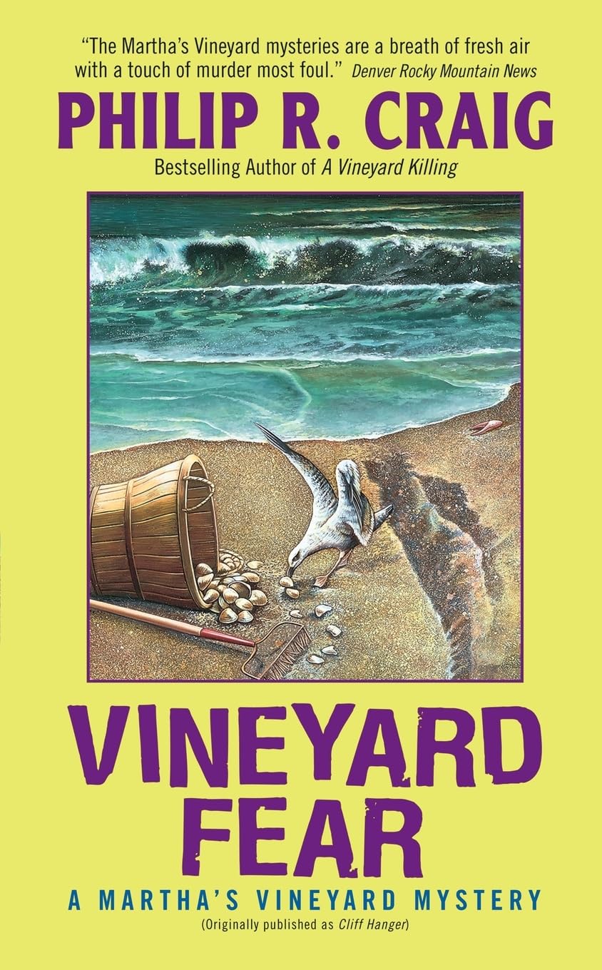 Vineyard Fear : A Martha's Vineyard Mystery