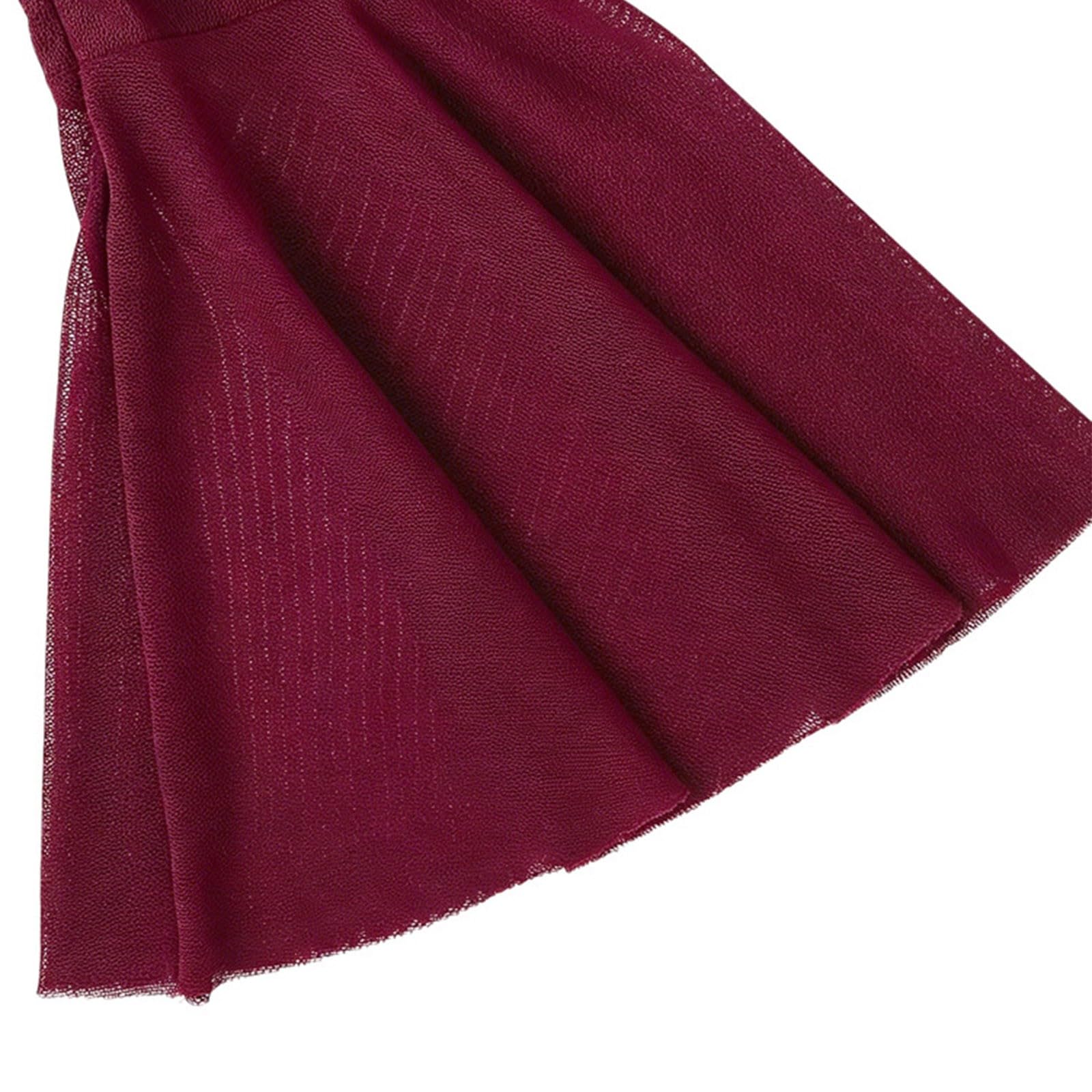 Elegante Abito da Sera Viola con vestibilità Aderente e Classico Abito a Maniche Lunghe per Eventi e Feste in Costume.