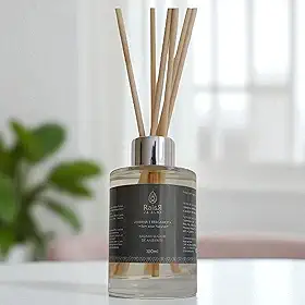 Aromatizador de Ambiente com Óleos de Capim Limão e Erva Doce - Verbena e Bergamota, Difusor com 6 varetas I Suavidade e Frescor I Equilíbrio e Bem-estar.