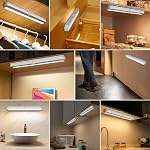 BLS T01L LED Lumière de placard, Super Bright 20 LED Sous l'éclairage de cabinet Batterie alimentée/DC entrée sans fil détecteur de mouvement, interrupteur automatique allumé, capteur de mouvement & Capteur de lumière, faisceau de lumière réglable