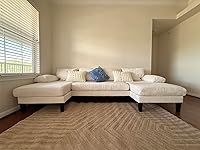 Review Image by Elisabeth Chirinos Elisabeth Chirinos