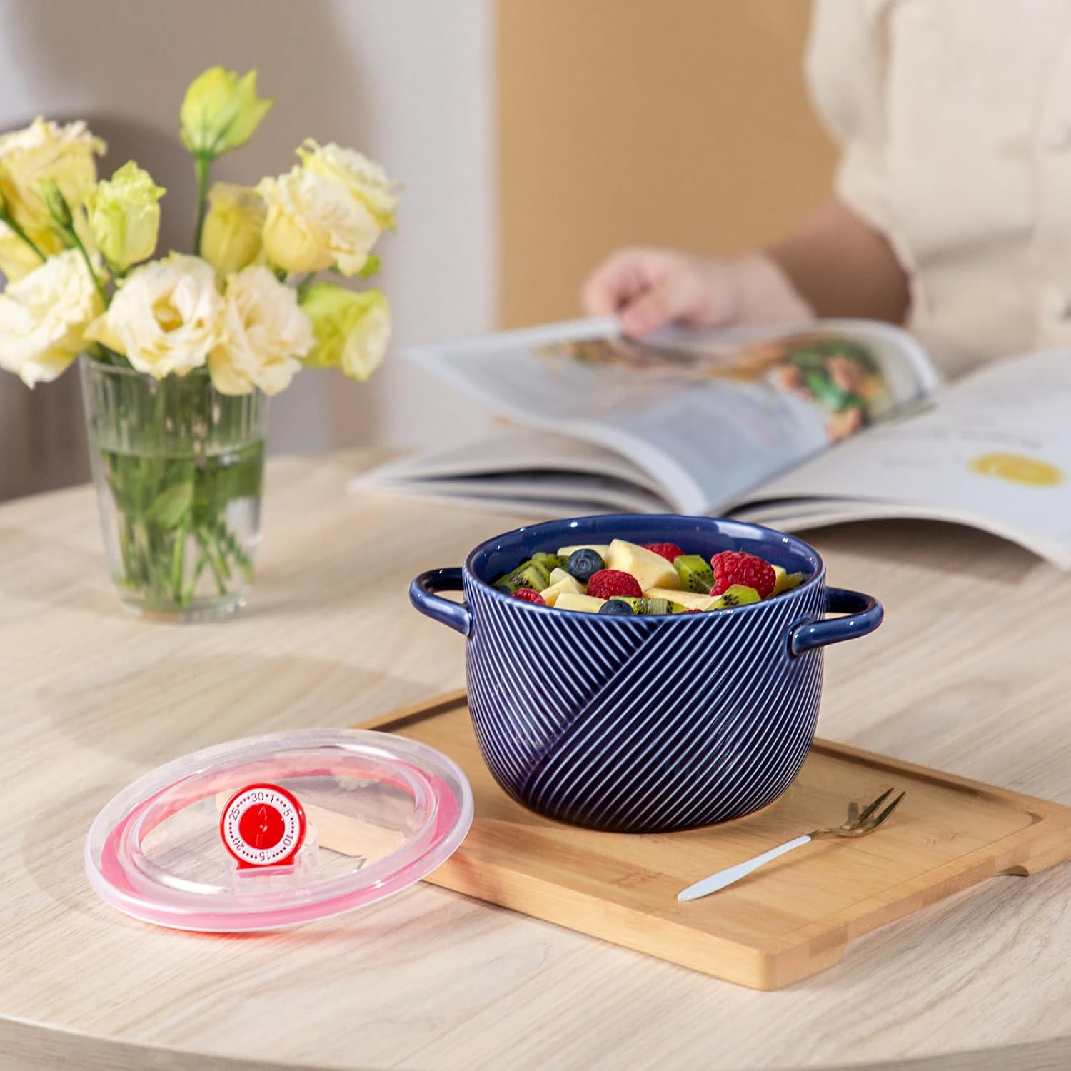Ceramic Soup Bowl with Lid & Handle, Microwave Safe 32 oz, Navy