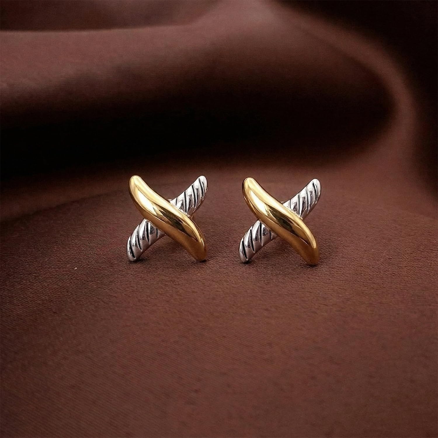 Charmsy 925 Sterling Silver Stud Earrings for Women | Lightweight Antique Two Tone Stud Earrings | Minimalist Gold Plated Hypoallergenic Studs Earring Jewelry Gift for Women