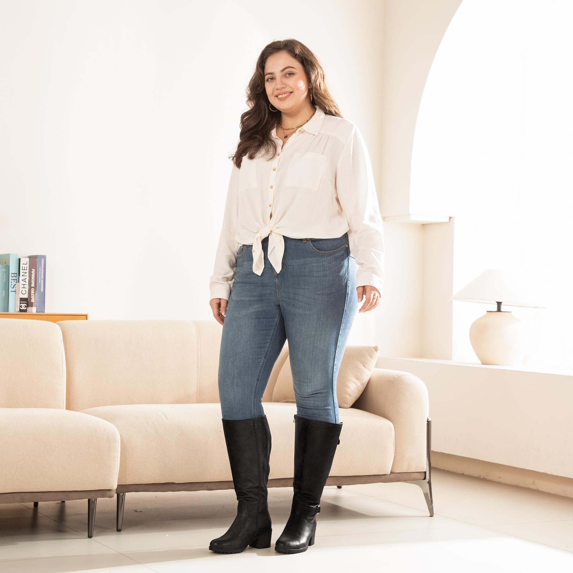 Botas altas de montar para mujer, de caña ancha, con tacón cuadrado y doble hebilla decorada