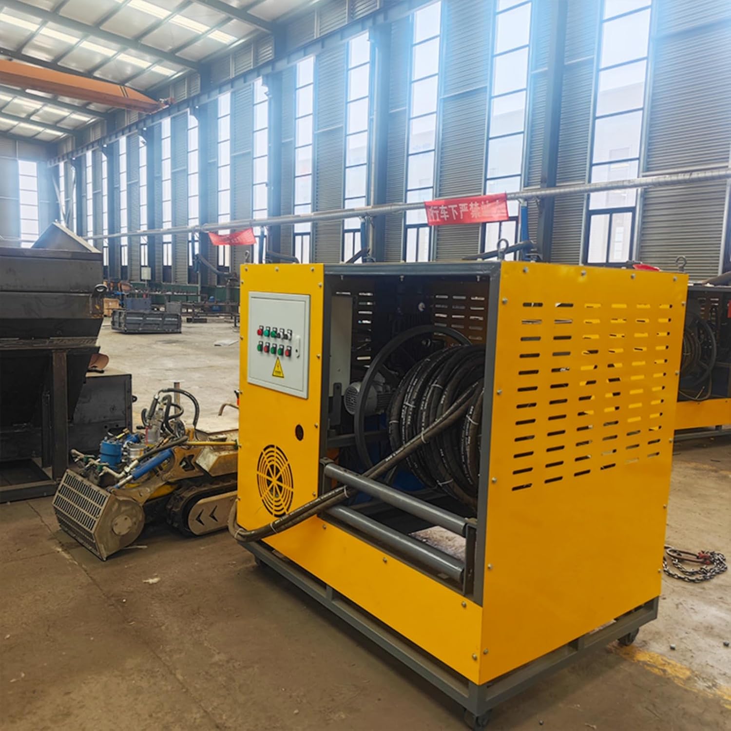 High-Efficiency Desilting Robot for River Channel Cleaning, Automated Sludge Removal Equipment for Waterway Restoration