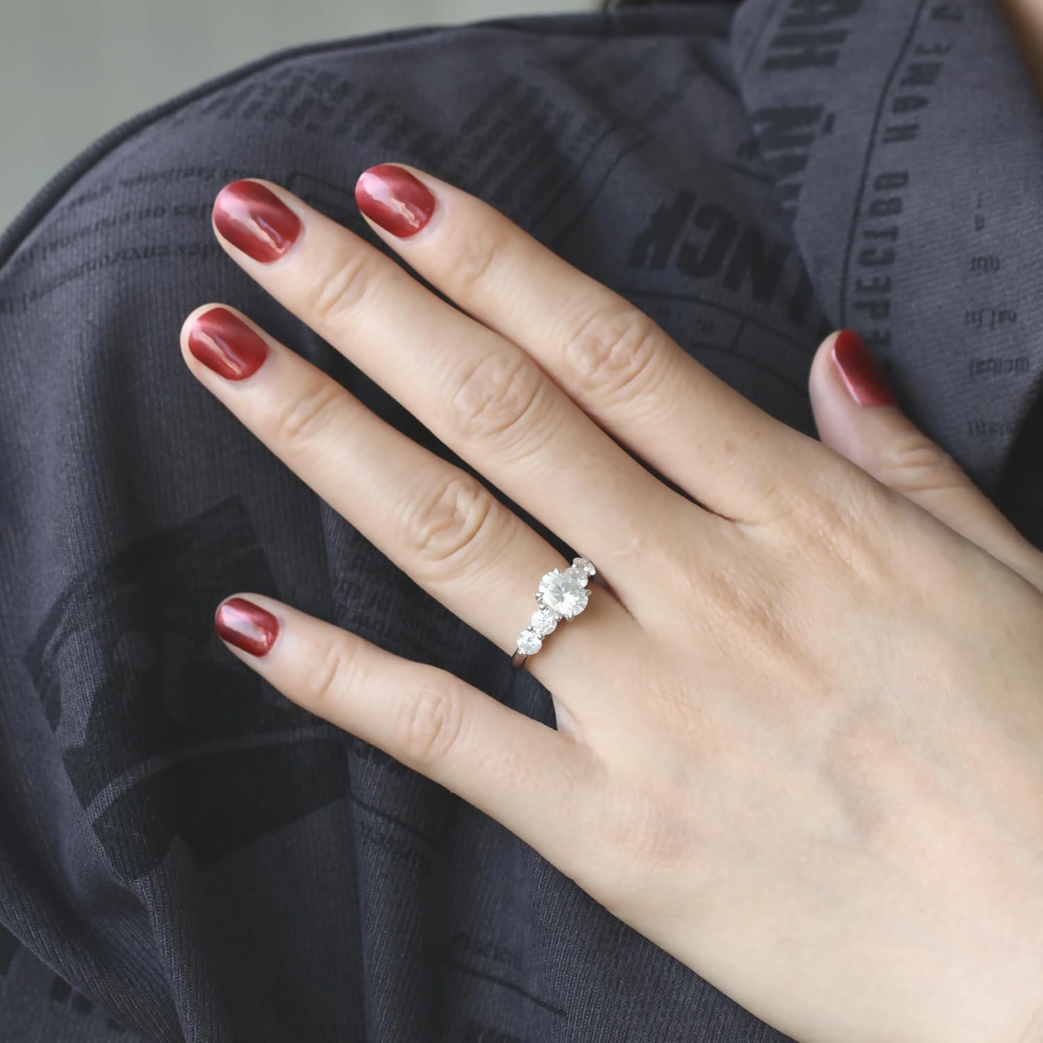 DovEggs Moissanite Wedding Ring for Women 1.5ct 6X8mm F-G-H Color Oval Cut Moissanite Engagement Ring Sterling Silver with 18K White Gold Plated Promise Anniversary Ideal Gift