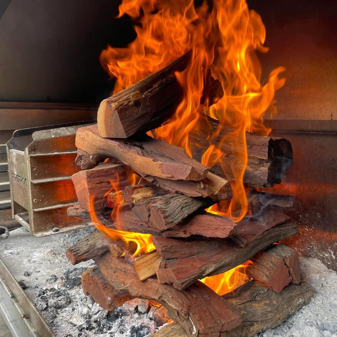LET'S BRAAI 30kg Kameeldoring Braai wood / barbecue wood, Brown