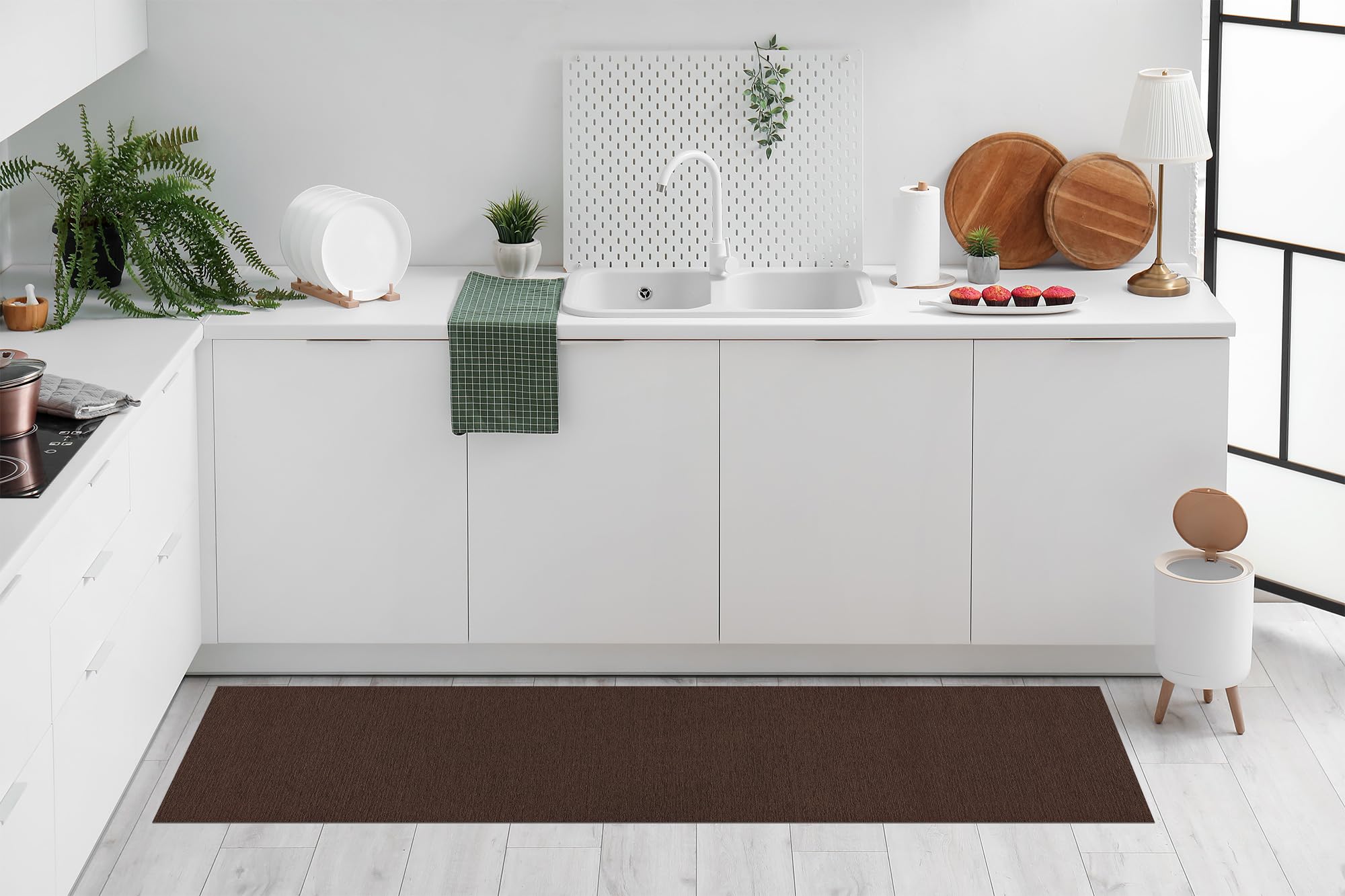 IlGruppone Tappeto in Ciniglia Cucina Antiscivolo Made in Italy Passatoia Tinta Unita Antimacchia Multiuso Corridoio Soggiorno Lavabile in Lavatrice - 50x250 - Ciniglia Marrone