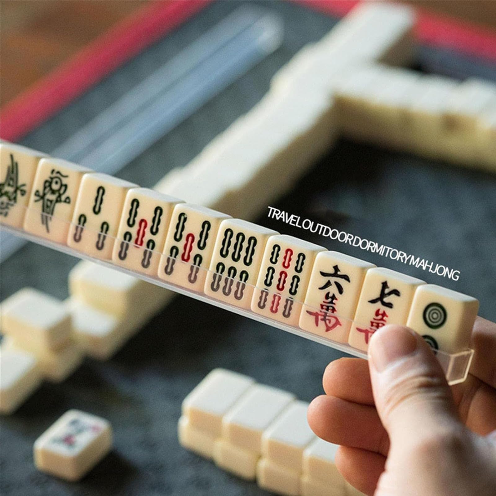 Set Mahjong cinese con 144 piastrelle, portatile e leggero, set da gioco con custodia per viaggi, campeggio, riunioni di famiglia e feste con amici