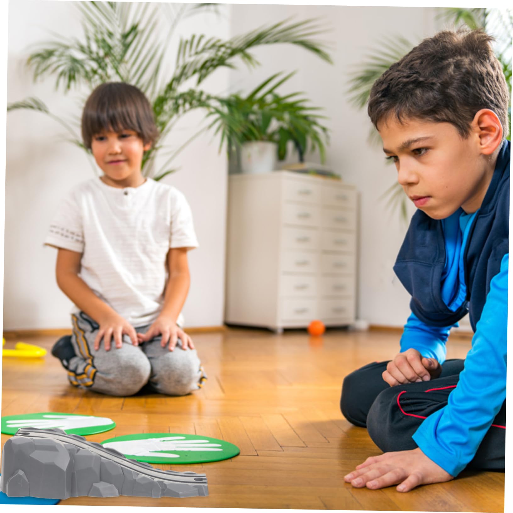 Gogogmee Enhance Toy Train Layout 2pcs Bridge Track Set for Train Railway Accessories