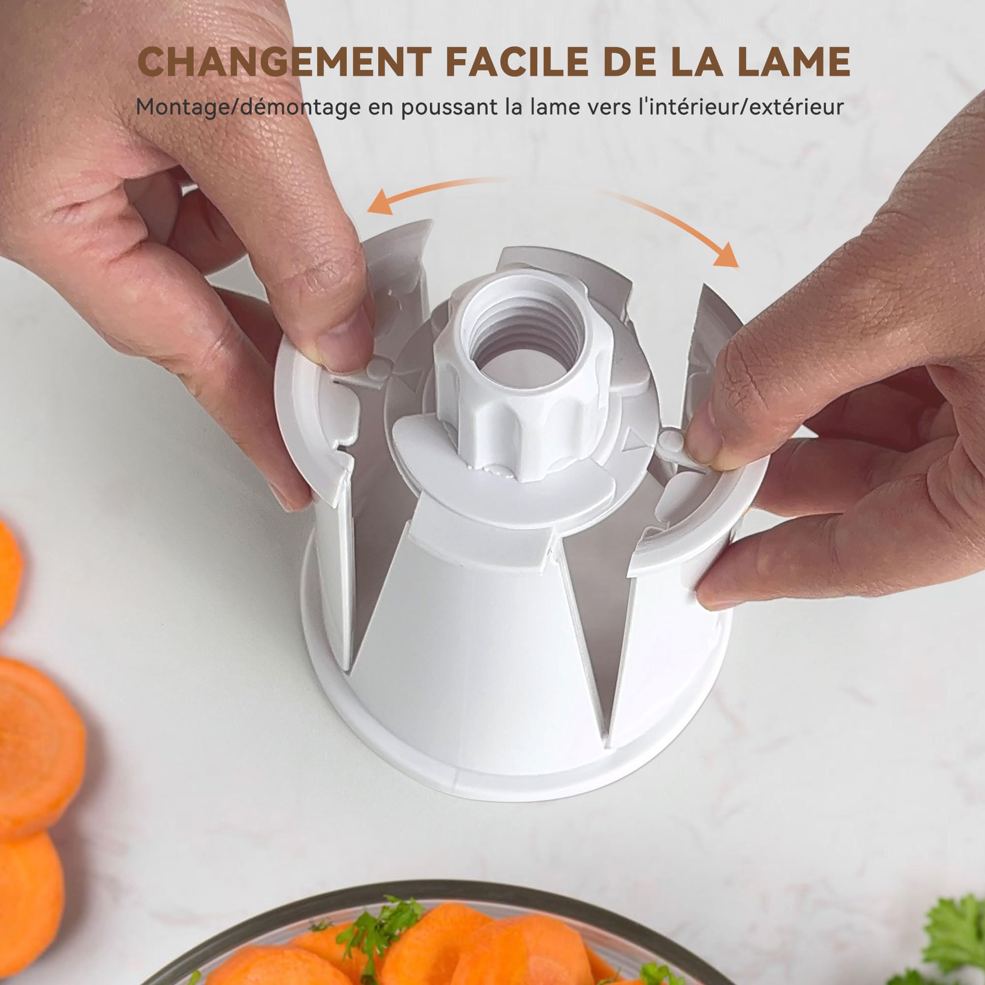 KitchenBoss Rapeuse Legume Manuelle,Rape Fromage:Coupe Légumes Multifonctionnel 3 en 1,avec Manivelle et 3 Lames de Rechange,peut être utilisé pour une large gamme de Fruits et Légumes,Blanc