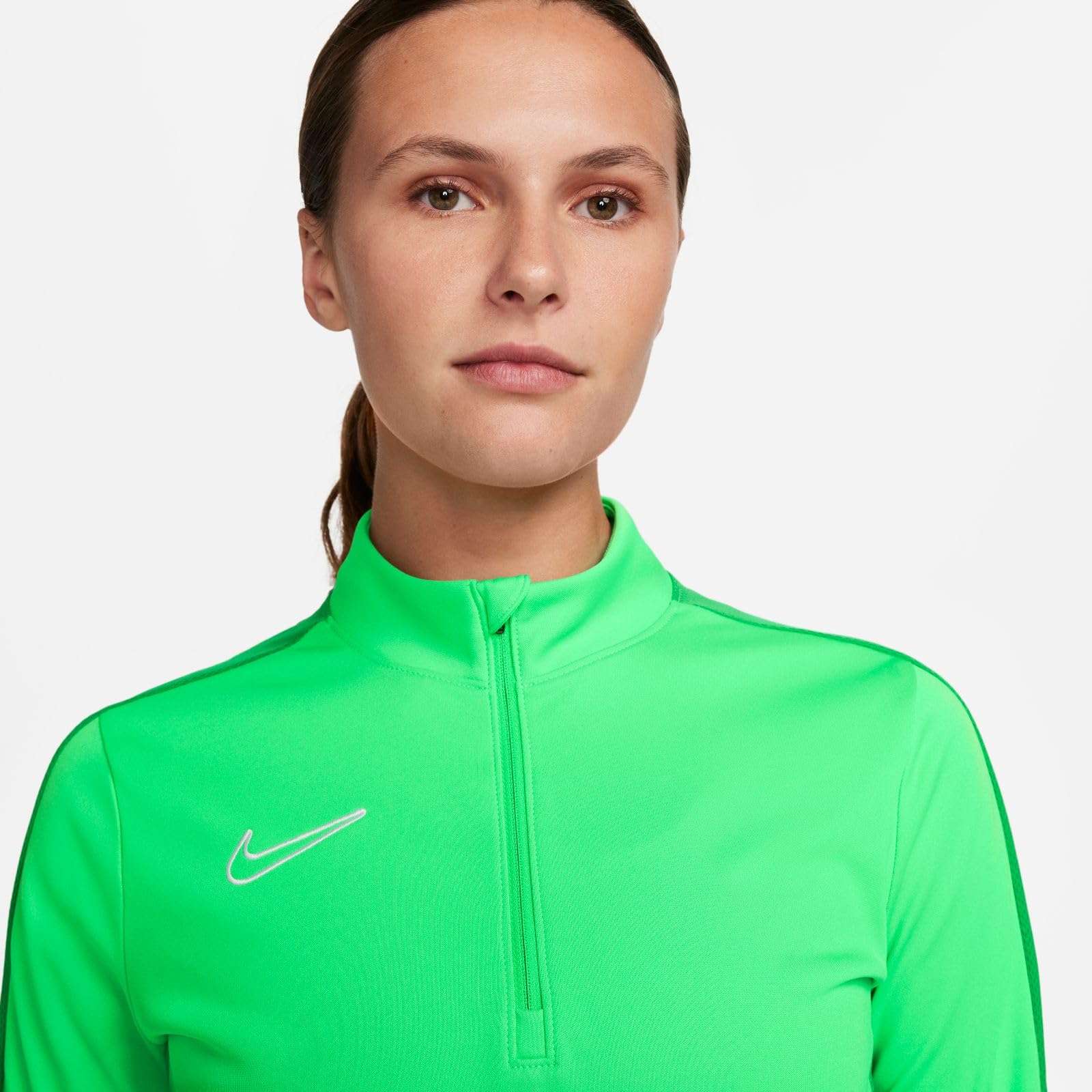 NIKE Women's Dri-Fit Academy Jacket