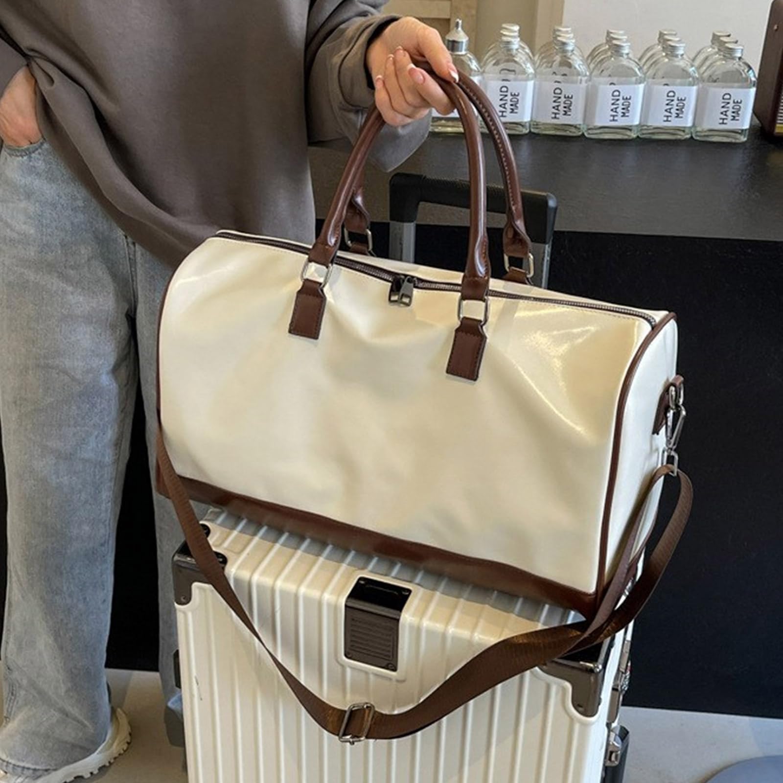 [Tertioi] Bolsa de gran capacidad para viajes de moda fitness de cuero PU de hombro de fin de semana de noche para viajes diarios para mujeres y hombres gran capacidad para una noche fitness de fin de