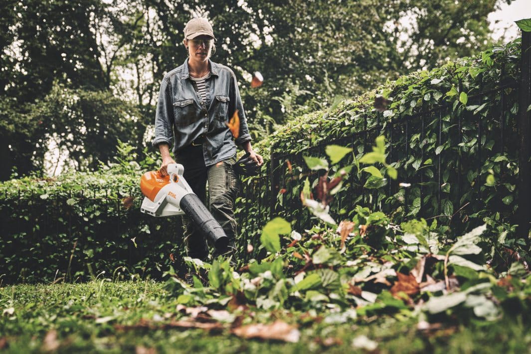 STIHL BGA 250 Soffiatore a Batteria Professionale 36V AP System, Senza Batteria nè Caricatore