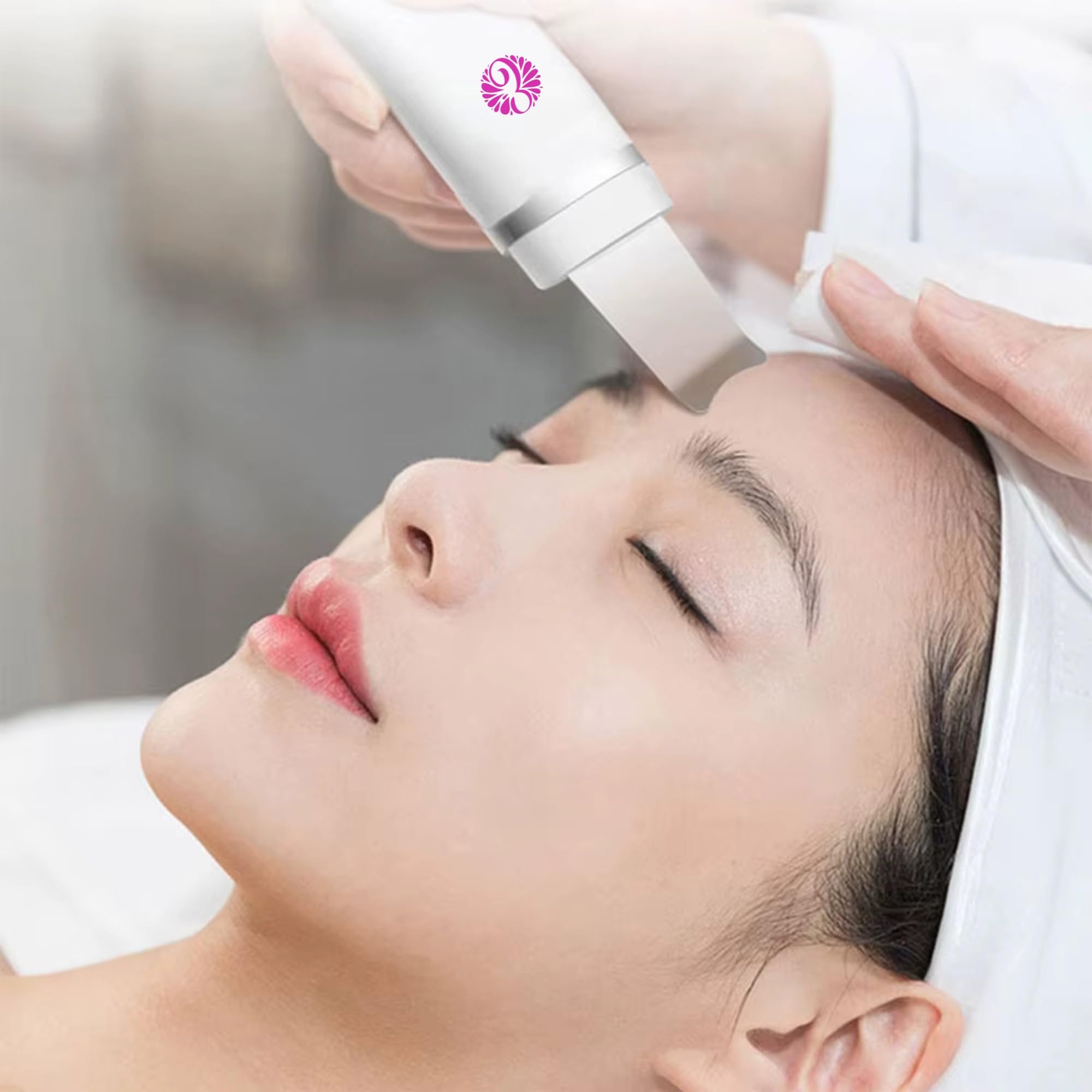 Ultradźwiękowy peeling do twarzy z 3 trybami, szpatułka do oczyszczania twarzy, peeling do twarzy, lifting twarzy, debugger do skóry, zestaw 7 narzędzi do usuwania zaskórników i czarnych kropek w