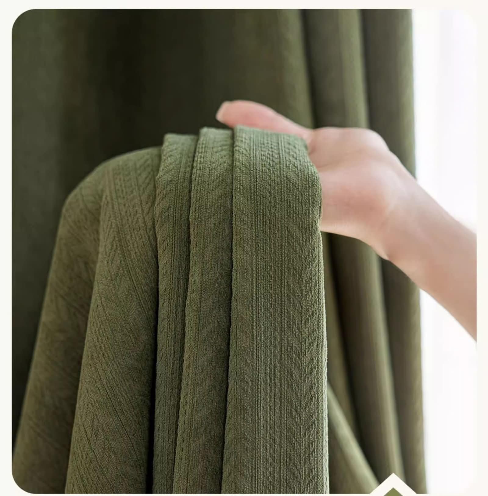 KnSam Rideaux Occultant Isolation Thermique Chenille Vert Olive, 2 Pièces, Rideau Fenetre Salon Jacquard Chevrons à Crochets, 102x138cm x 1pcs