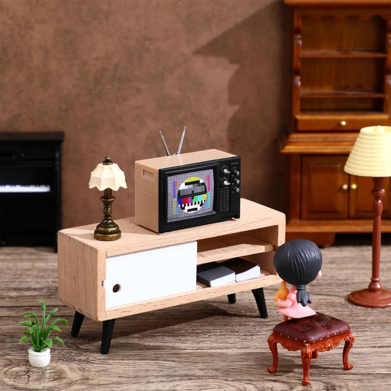 Lurrose Tiny Tv: 1: 12 Dollhouse Miniature Television for Doll House Entertainment Center - Micro Miniatures Furniture for DIY Dollhouse Scene