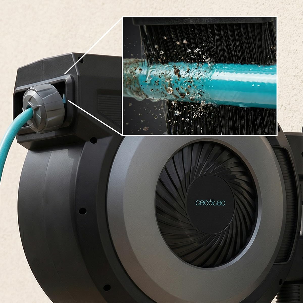 Cecotec Avvolgitubo da Giardino 30m HydroShell 300 Pro. Automatico SlowReturn e Smooth, Tubo 3 Strati, Spazzole, Pistola 8 Funzioni con Serbatoio, Innaffia Perfettamente Ogni Angolo del Tuo Giardino