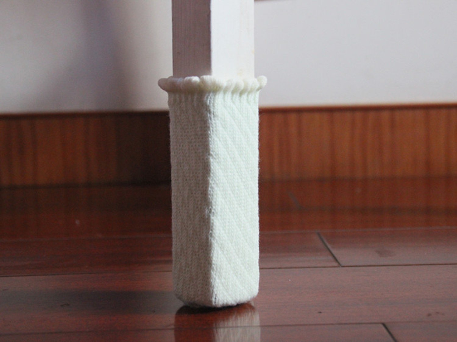 White Chair Socks,Furniture Protectors with Non-Slip Stripes Inside, Snug Fitting Chair Leg Floor Protectors,Noise Cancellation,Anti Skid Furniture Socks for Hardwood Floors 8pcs/Pack