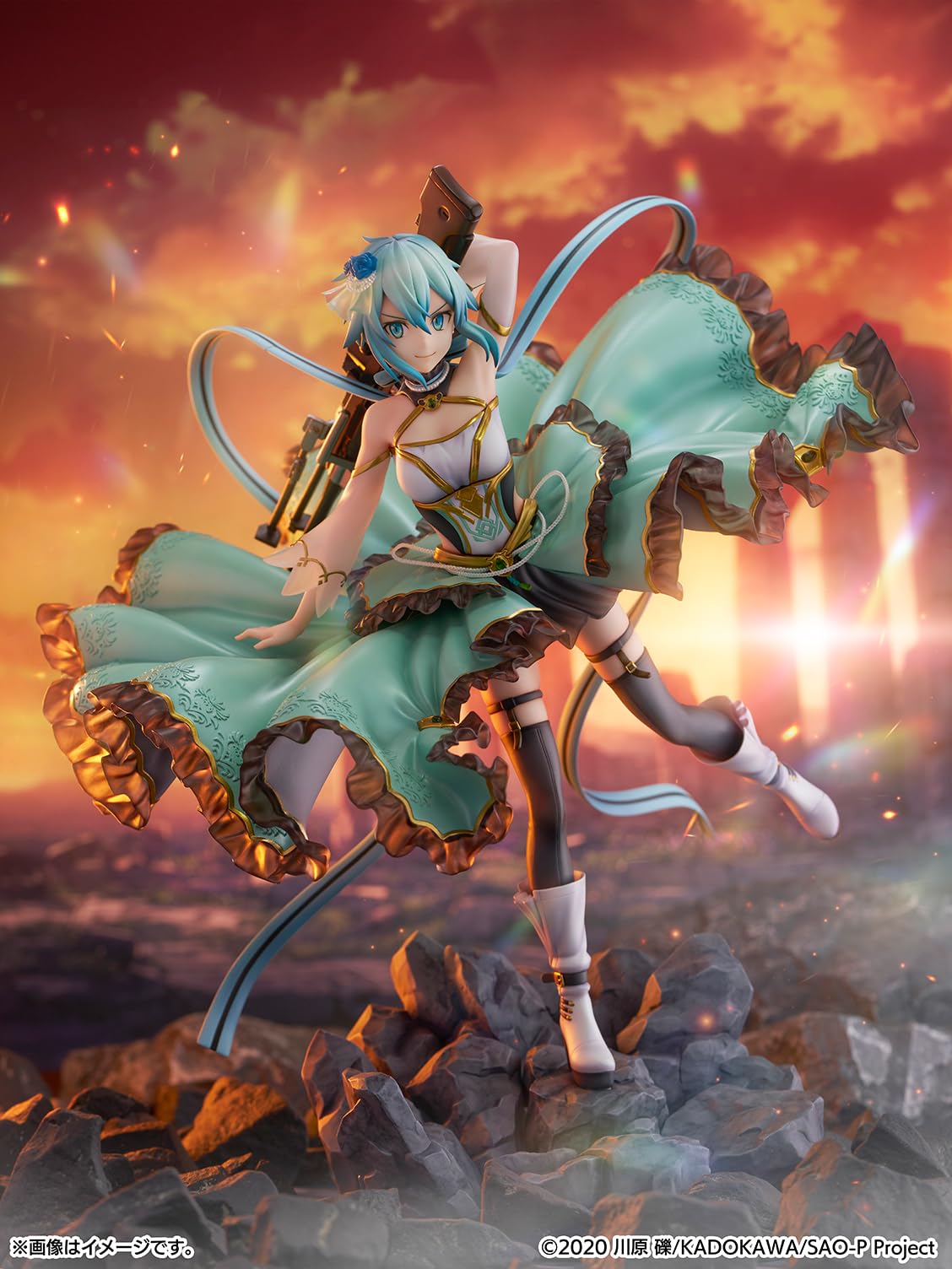 Amazon.com: Sword Art Online: Sinon (Crystal Dress Ver.) 1:7 Scale