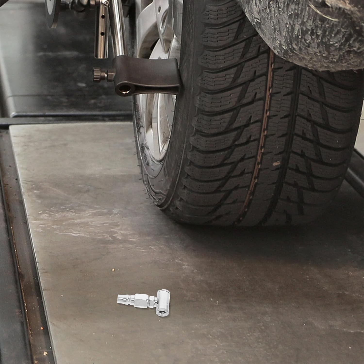 Dual Head Tire Air Chuck Quick Connect Tire Inflator Accessory with Quick Release Valve Extension Compatible with Air Compressor Pumps