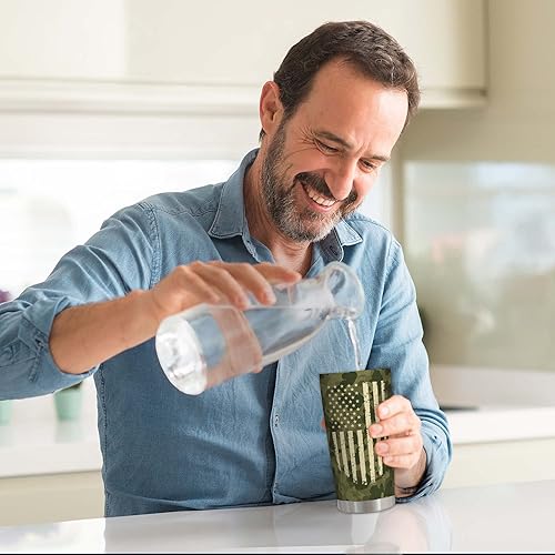 Vista 4 de Macorner Regalos para hombres – Vaso de acero inoxidable de camuflaje de 20 onzas – Regalos de jubilación y cumpleaños 40-70 para hombres, papá