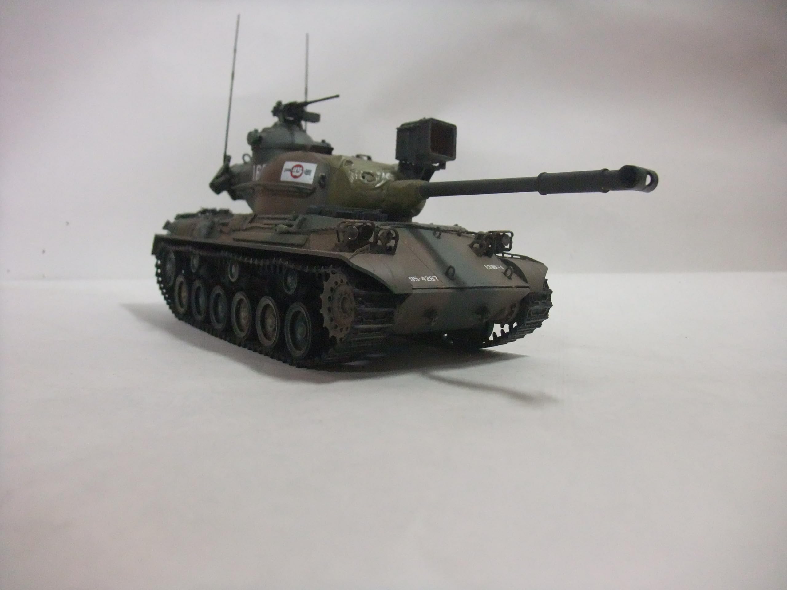 タミヤ　1/35 61式戦車　完成品　模型　プラモデル Amazon | タミヤ(TAMIYA) 1/35 ミリタリーミニチュアシリーズ No