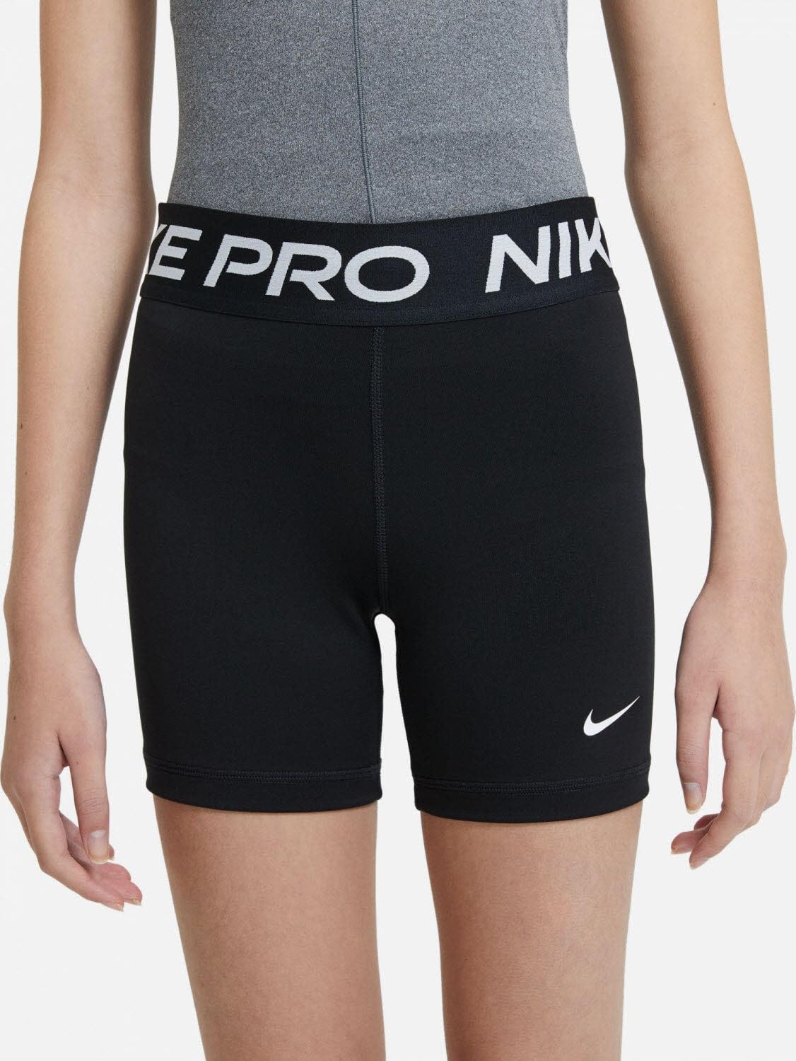 NIKE Dziewczęce szorty G Np 3"