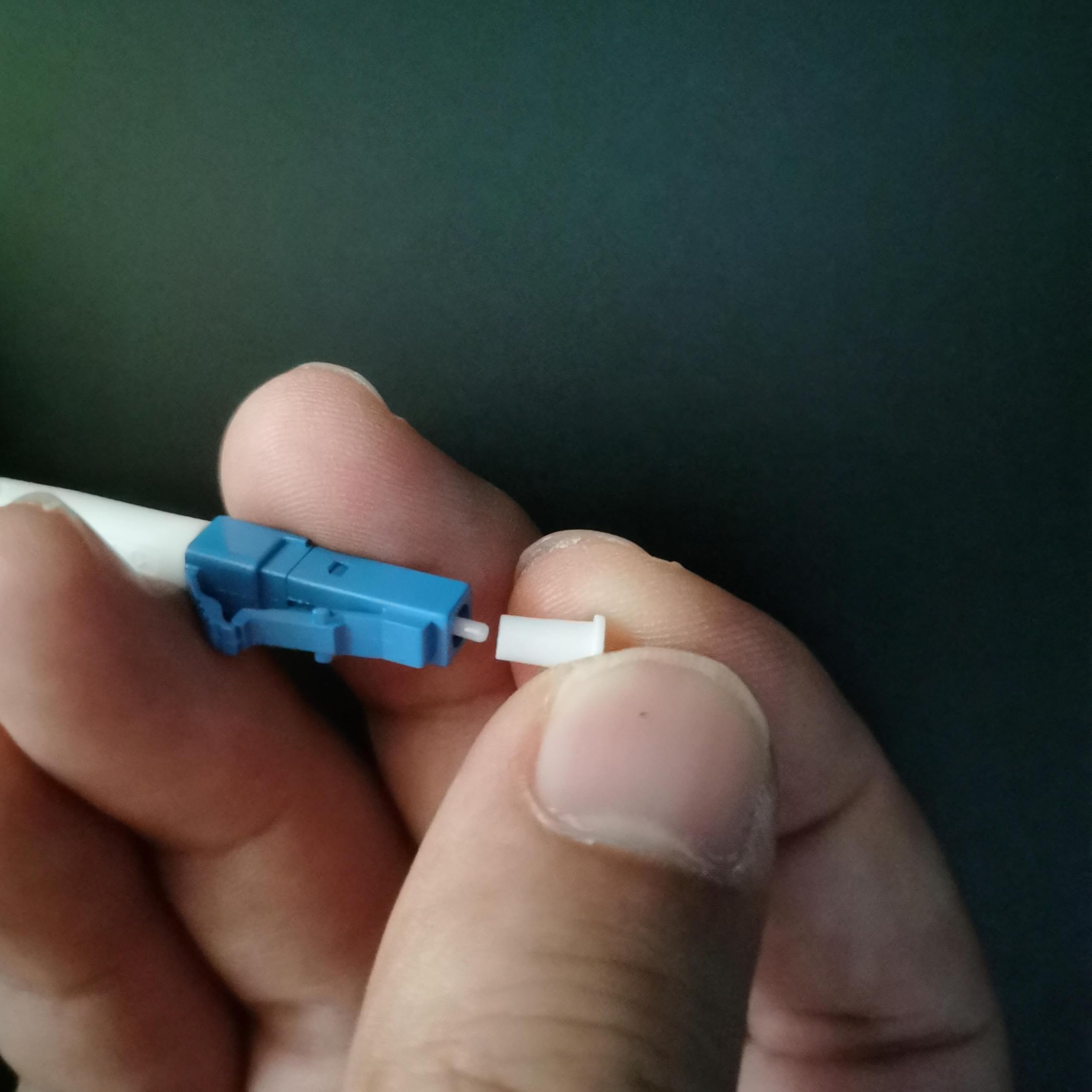 Yrsssa LC Dust Caps Complete Protection for LC end,Protective Cap for Fiber Optic Cables, End Faces and Devices| Fiber Optic Dust Caps in Snap Lock Case (200) - Image 3