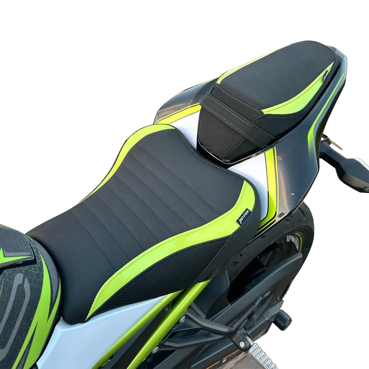 Sillín delantero de cuero Z900 verde claro con acabado premium 8